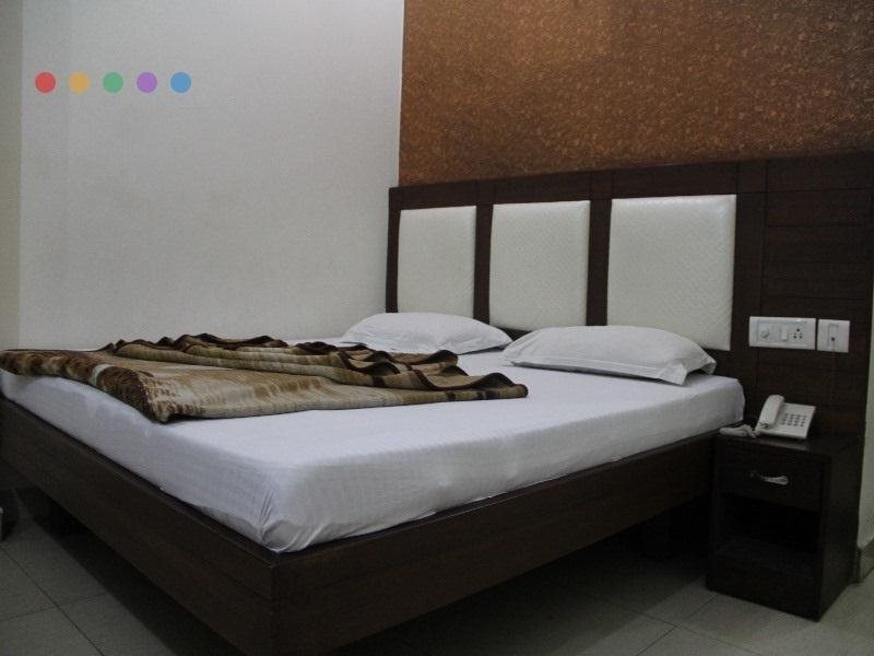 Нью-Дели: Hotel Rossette