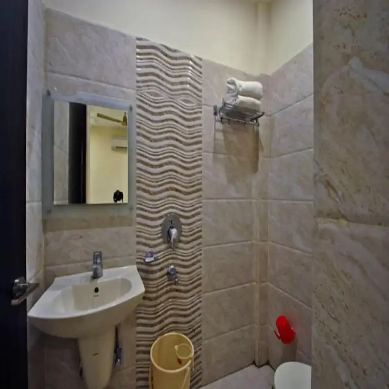 Праяградж: Hotel Mandiram