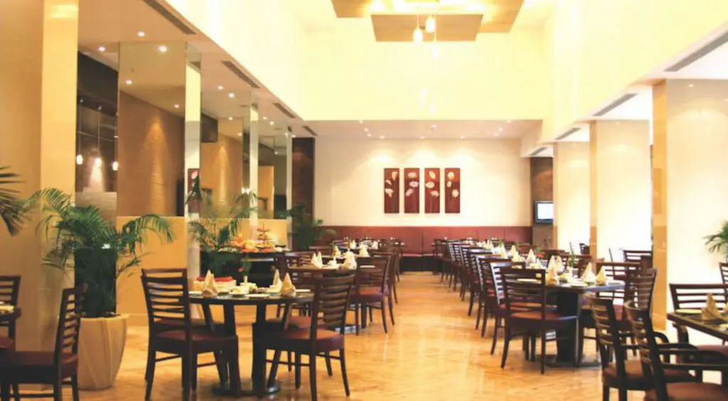 Мумбаи: The Retreat Hotel & Convention Centre