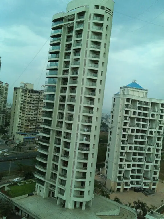 Нави-Мумбай: Astute Apartments - Yayati