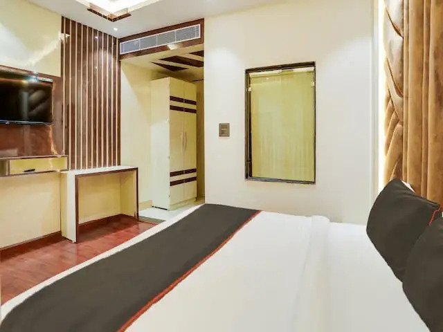 Катра: Hotel Madhuban