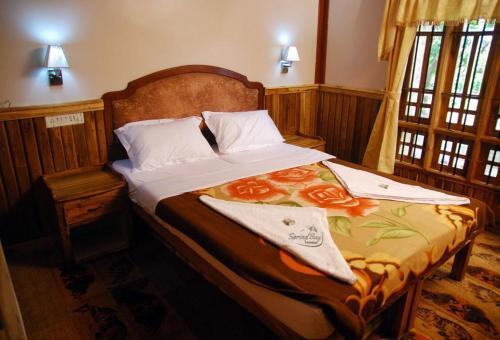 Аллеппи: Pournami Houseboats