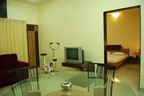 Ширди: Kuber Inn