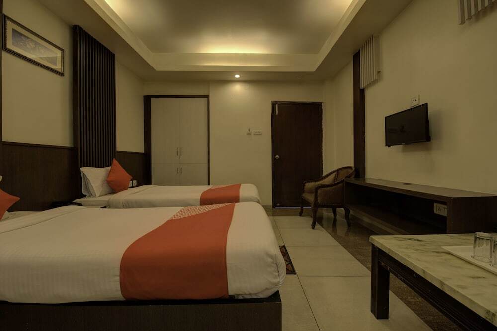 Ранчи: Emerald Hotel