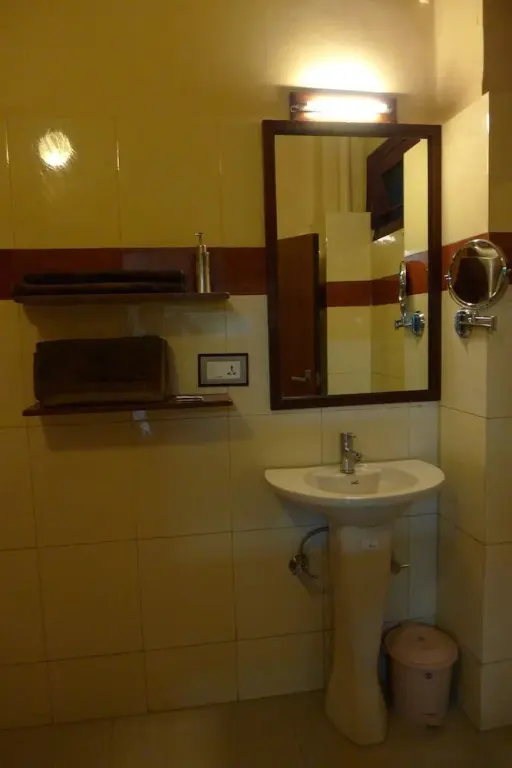 Колката: The Kei Suites