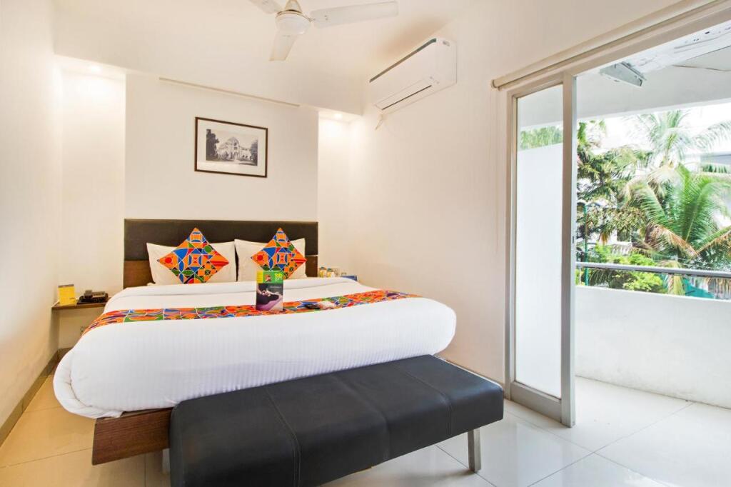 Вадодара: Hotel Kalyan