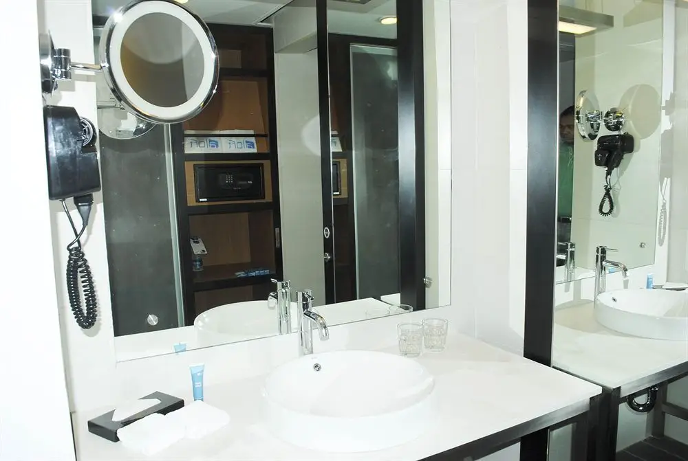 Ахмедабад: Aloft Ahmedabad SG Road