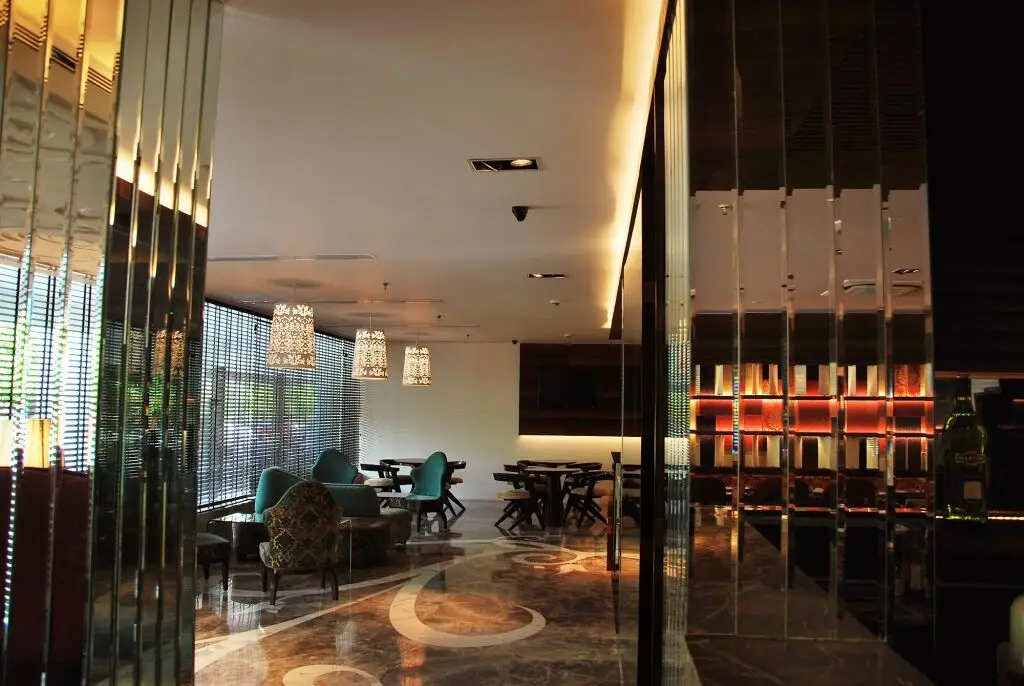 Чандигарх: Maya Hotel