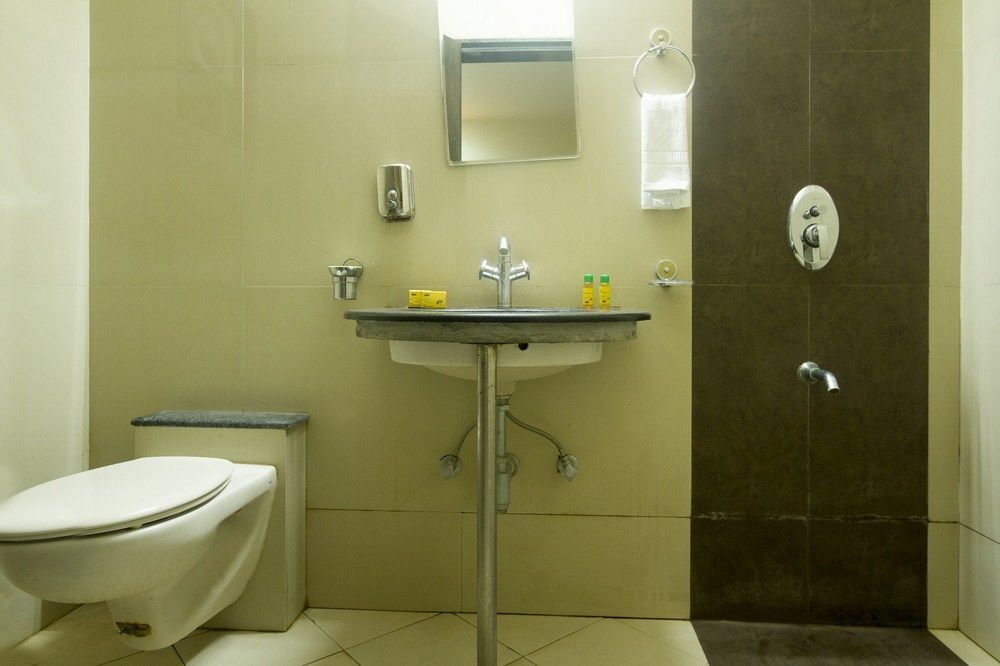 Пуна: FabHotel Bhagyashree Magarpatta