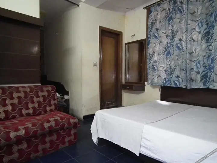 Нью-Дели: Hotel R S International
