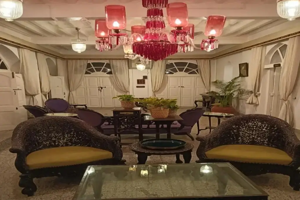 Ахмедабад: Neemrana's Divan's Bungalow