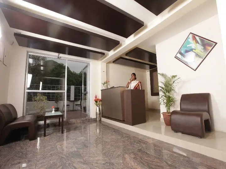 Тируваннамалай: Aakash Inn Tiruvannamalai