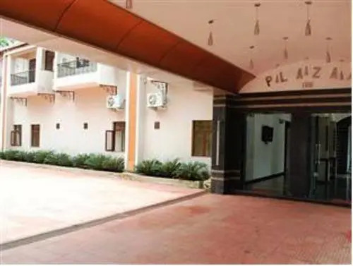 Plaza Inn — фото 1