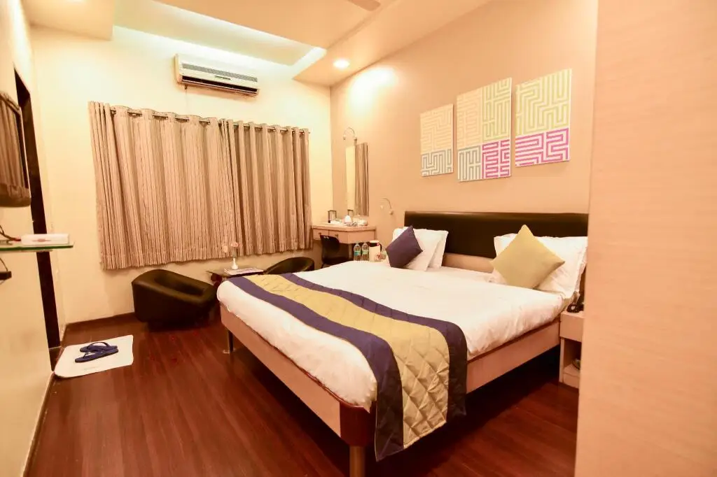 Пуна: My Bizz Hotel