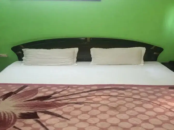 Нью-Дели: Airport Hotel Monarch