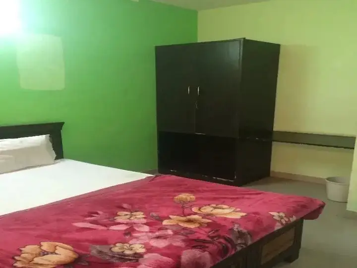 Нью-Дели: Airport Hotel Monarch