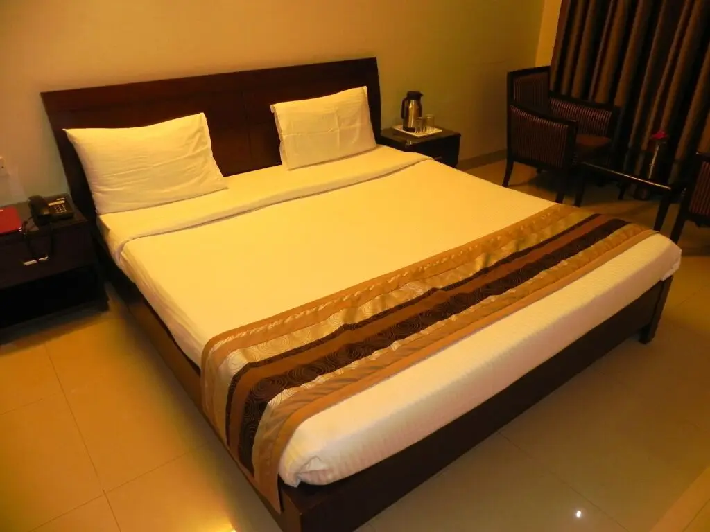 Ширди: Hotel Reeva Suites