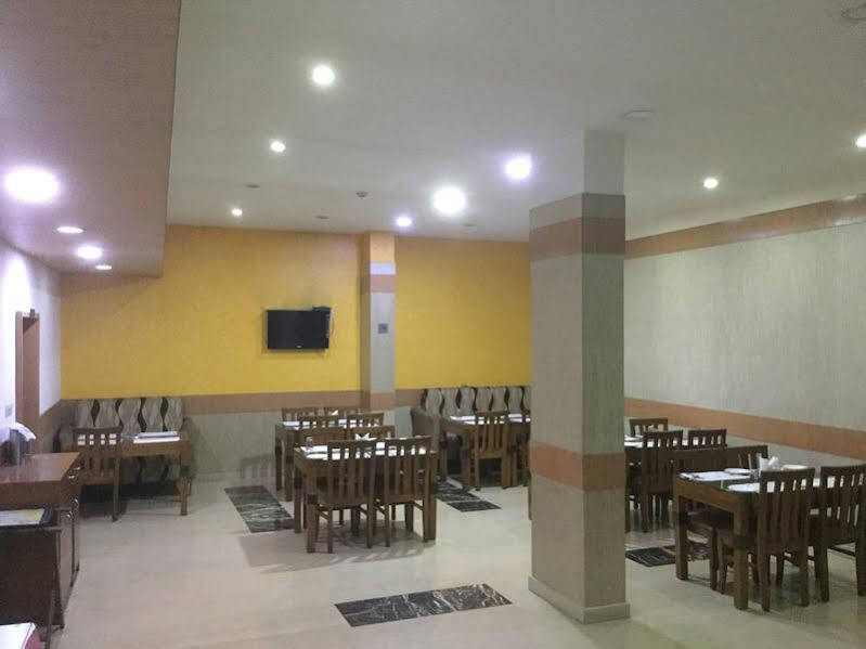 Бангалор: Meenal Hotel