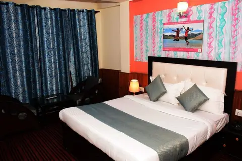 Comlux Hotels Manali — фото 1