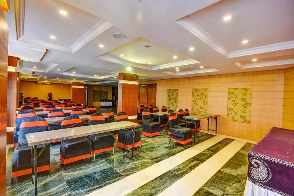 Hotel Maurya Residency — фото 1