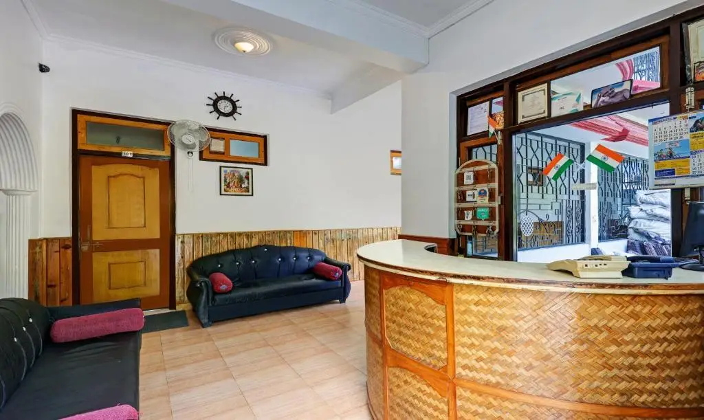 Наинитал: Goroomgo Sapphire Inn Bhimtal