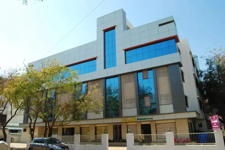 Ширди: Hotel Lee Grand
