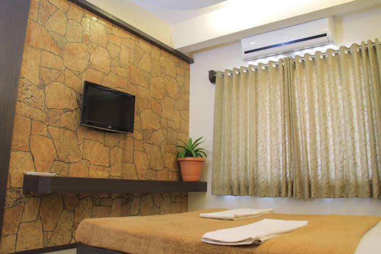 Ширди: Hotel Lee Grand