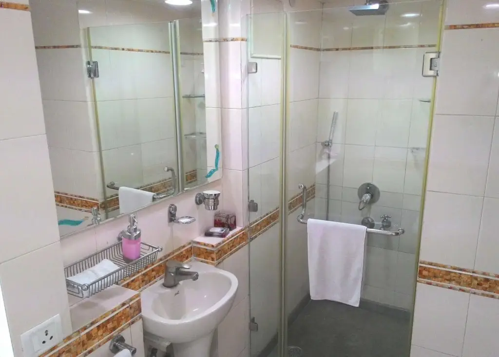 Нью-Дели: Bajaj Indian Home Stay