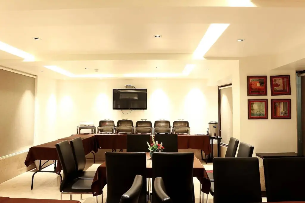 Колката: Hotel Aston International