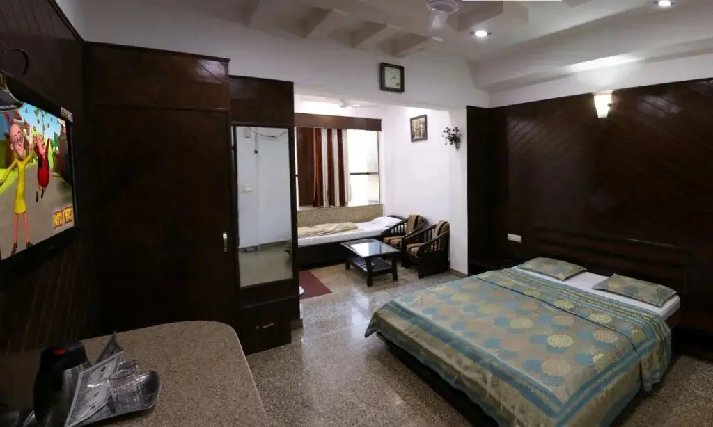 Харидвар: Hotel Suryodaya