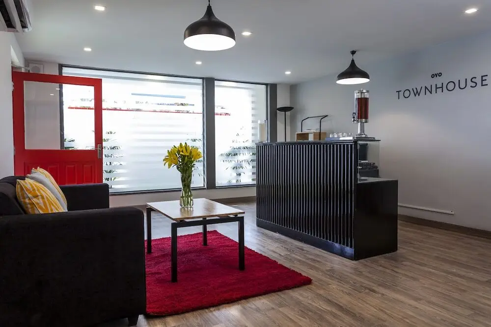 Газиабад: OYO Townhouse 012 Kaushambi Metro Ghaziabad