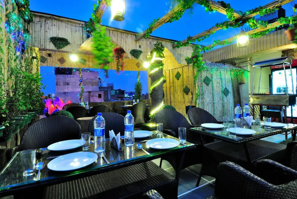 Нью-Дели: Hotel Aman International at New Delhi Station