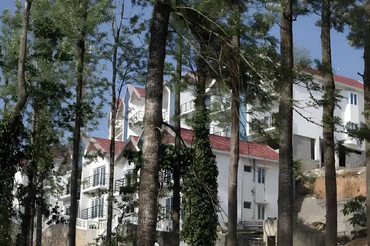 Салем: Golden Nest Resorts