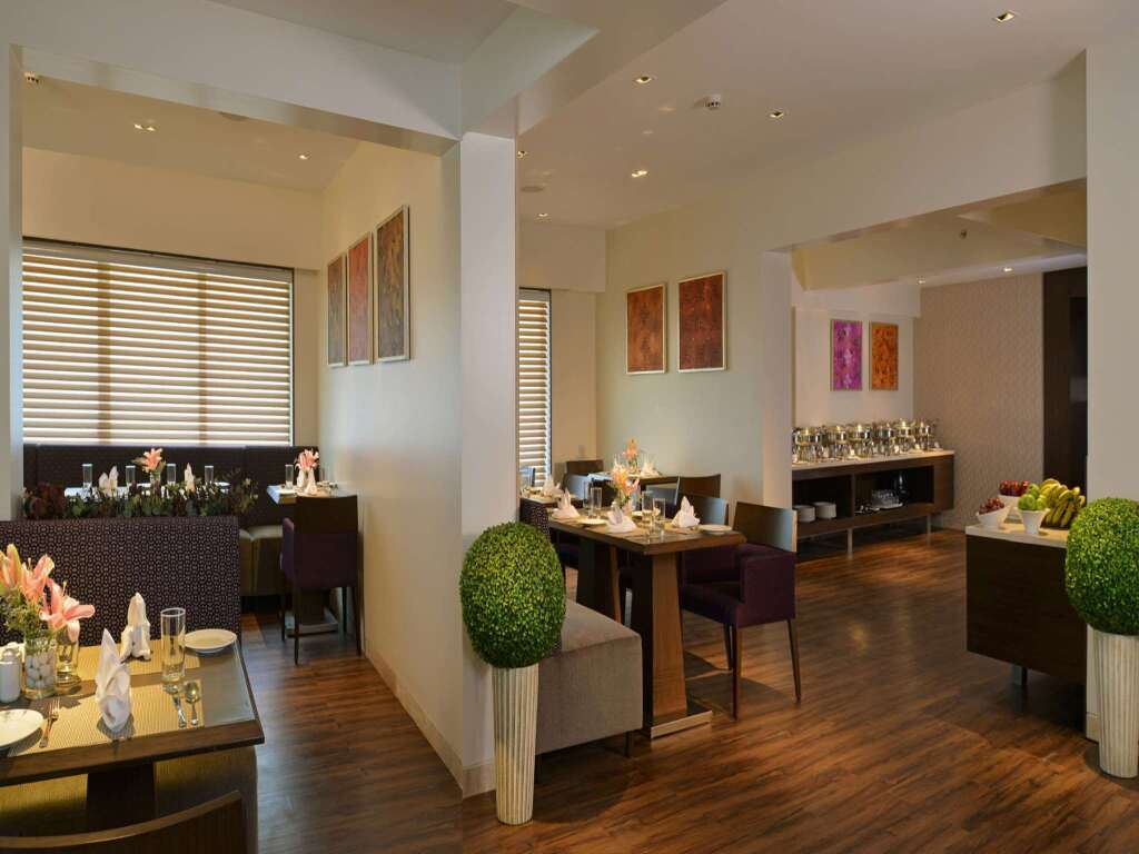Мумбаи: Residency Sarovar Portico Mumbai