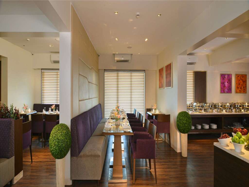 Мумбаи: Residency Sarovar Portico Mumbai