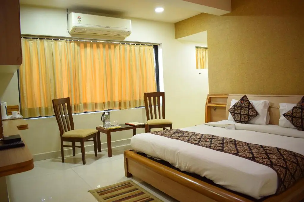 Бхудж: Hotel Mangalam