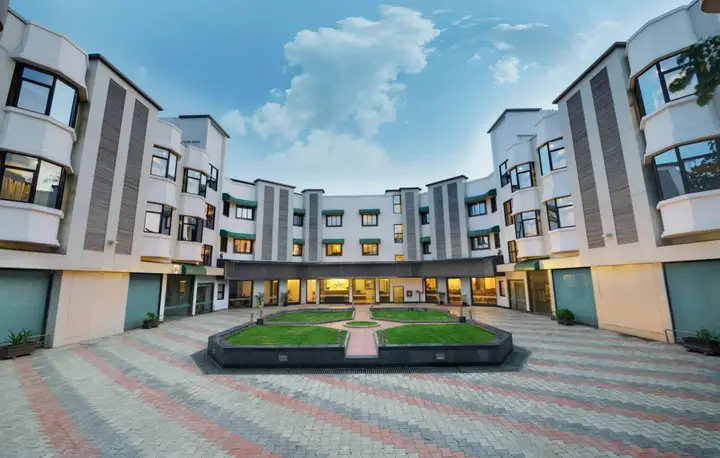 Ширди: Daiwik Hotels Shirdi