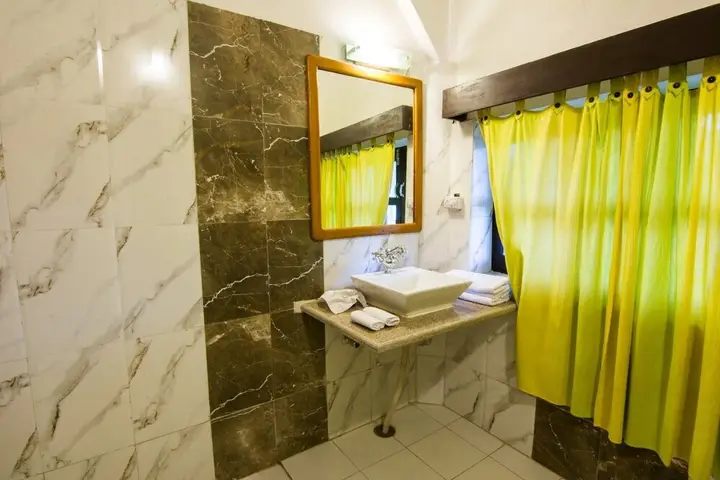 Луни: Hotel Jhalamand Garh