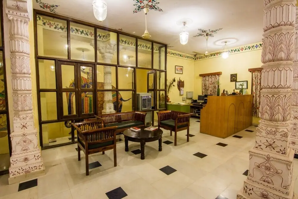 Луни: Hotel Jhalamand Garh