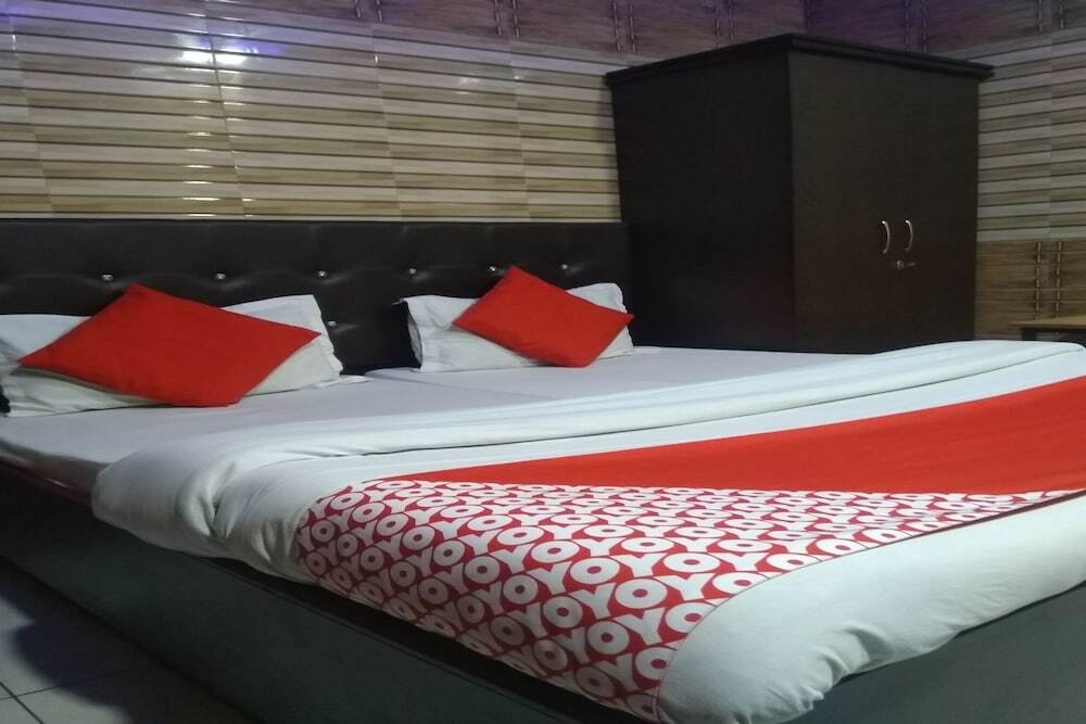 Катра: Hotel Ajay