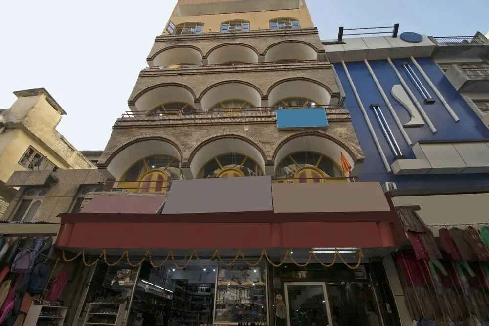 Катра: Hotel Ajay