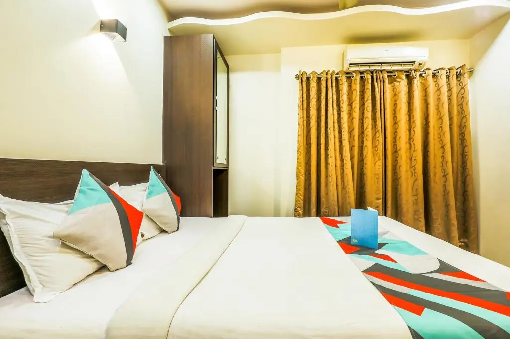 Мумбаи: FabHotel Adore Inn
