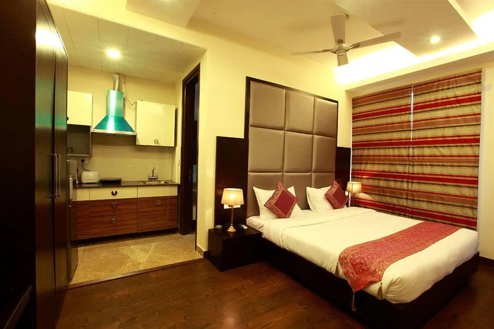 Нью-Дели: Jasola Suites And Apartments