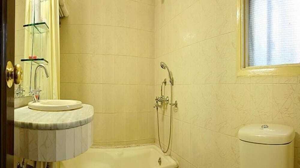 Нью-Дели: Hotel GTC