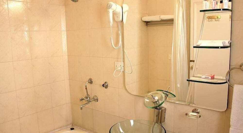 Нью-Дели: Hotel GTC