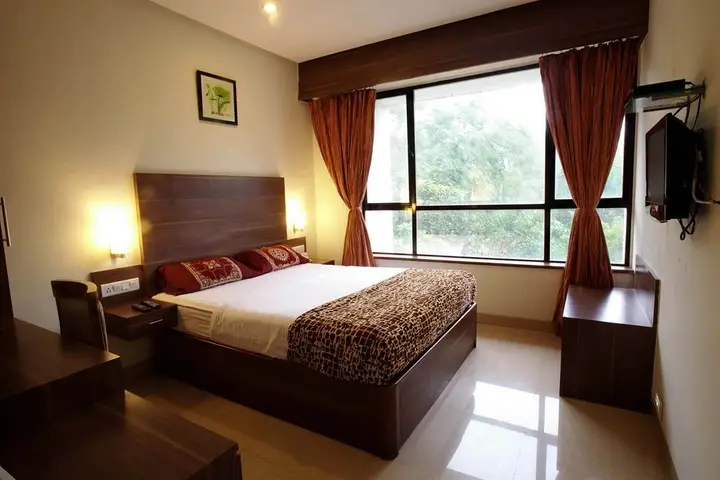 Мумбаи: The Caliph Hotel & Executive Suites