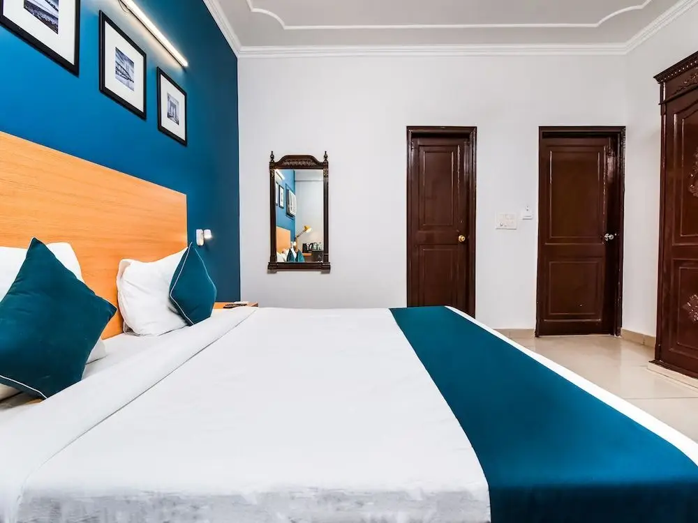 Гуруграм: SilverKey Executive Stays 20036 Akash Neem Marg