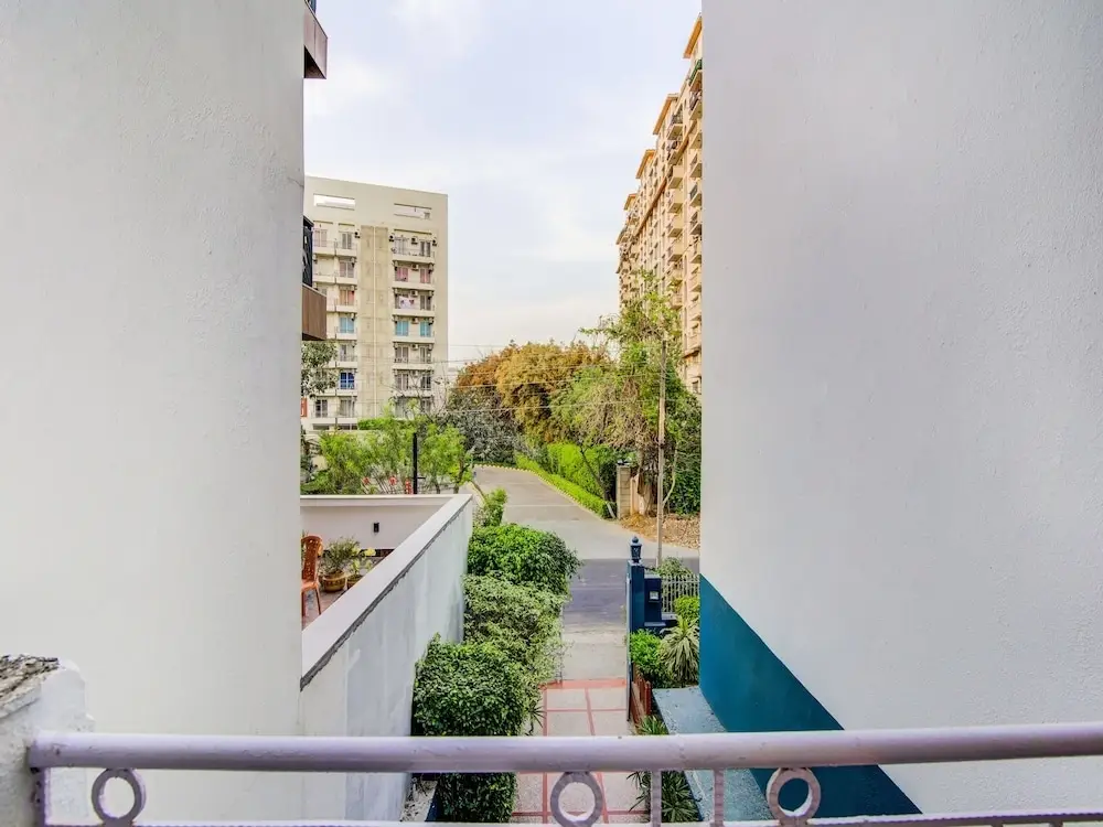 Гуруграм: SilverKey Executive Stays 20036 Akash Neem Marg