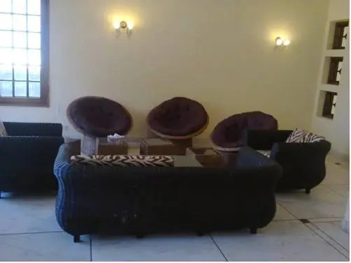 Гуруграм: TIW Home Stay