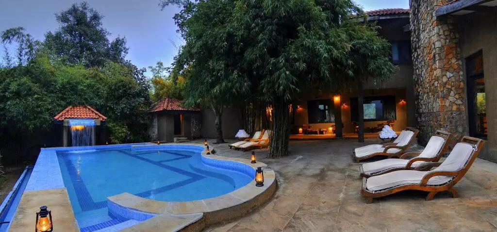 Баихар: Pugdundee Safaris - Kanha Earth Lodge